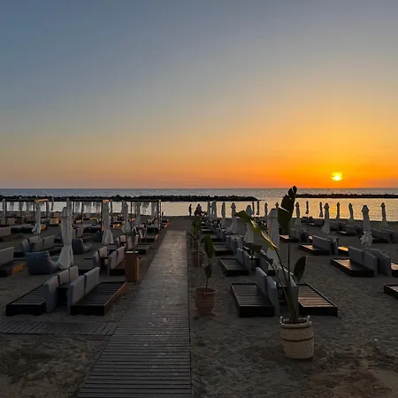 Cozy House Near The In Regina Gardens * Paphos