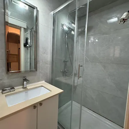 Cozy House Near The In Regina Gardens