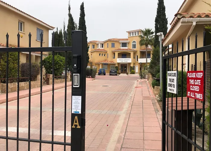 Cozy House Near The In Regina Gardens Vila