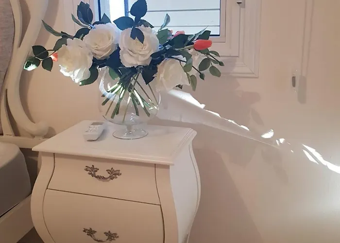 Cozy House Near The In Regina Gardens Vila *