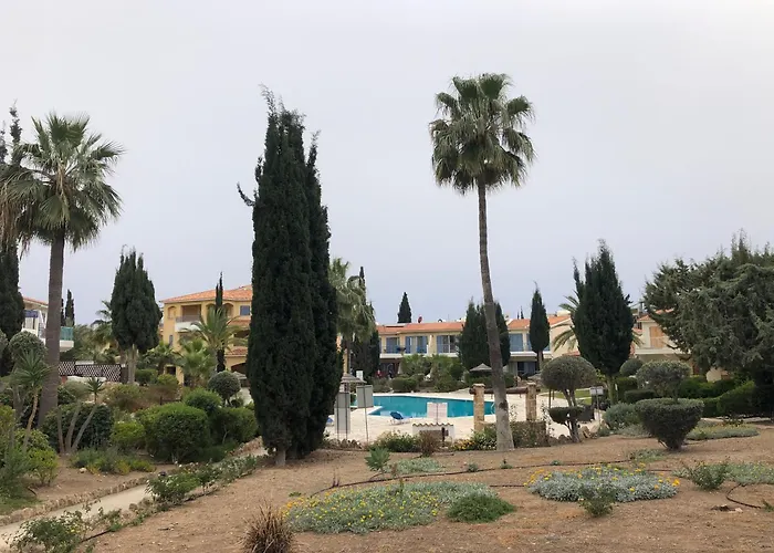 Vila Cozy House Near The In Regina Gardens Paphos