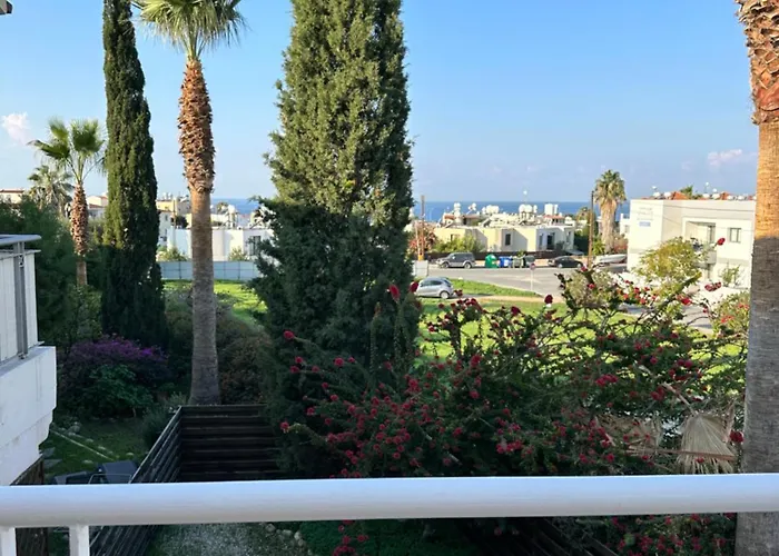 Vila Cozy House Near The In Regina Gardens Paphos