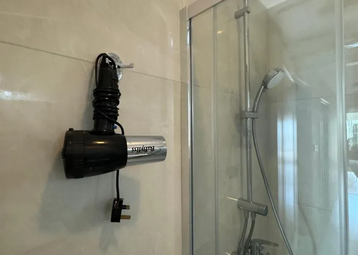 Vila Cozy House Near The In Regina Gardens