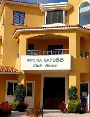 Cozy House Near The In Regina Gardens * Paphos