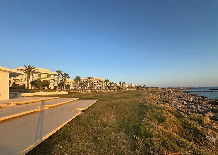 Cozy House Near The In Regina Gardens Vila Paphos