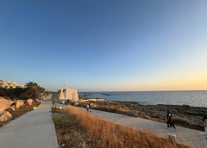 Vila Cozy House Near The In Regina Gardens