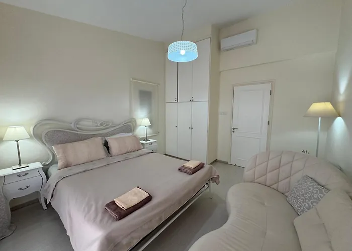 Vila Cozy House Near The In Regina Gardens *