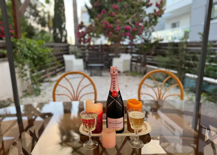 Vila Cozy House Near The In Regina Gardens