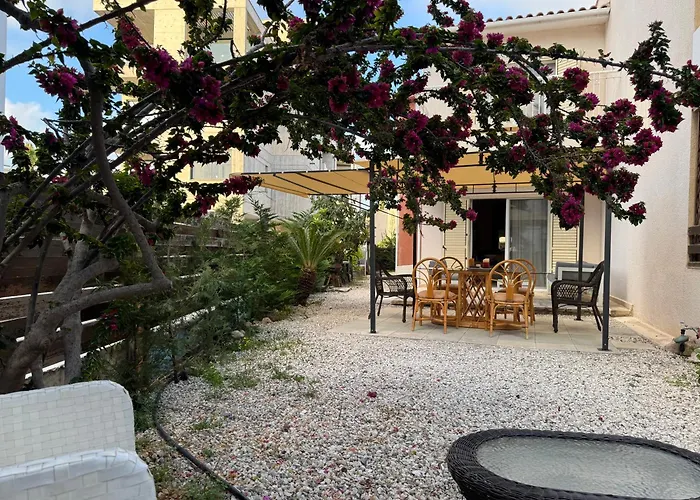 Cozy House Near The In Regina Gardens *