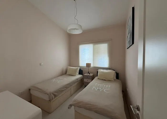 Cozy House Near The In Regina Gardens Vila *