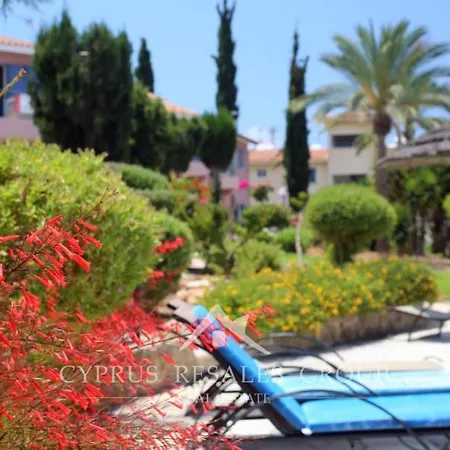 וילה Cozy House Near The In Regina Gardens פאפוס